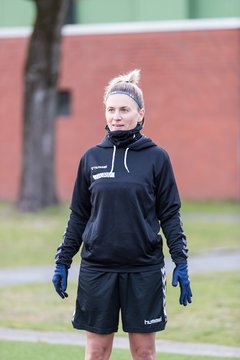 Bild 33 - Co-Trainerin der Frauen Nationalmannschaft Britta Carlson in Wahlstedt